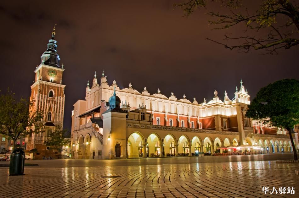 krakow rynek.jpg